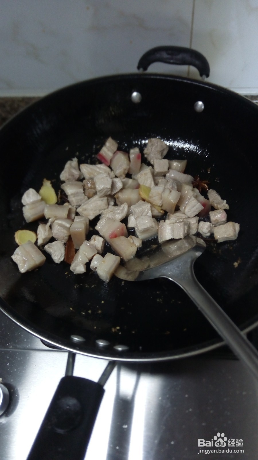 如何做五香红烧肉