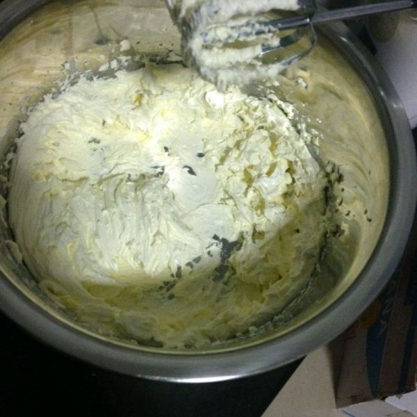 南瓜味瑞士奶油霜