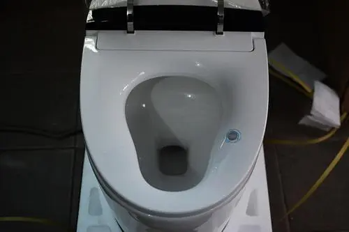 马桶脚感冲水意思