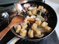 三鲜豆腐泡--做法