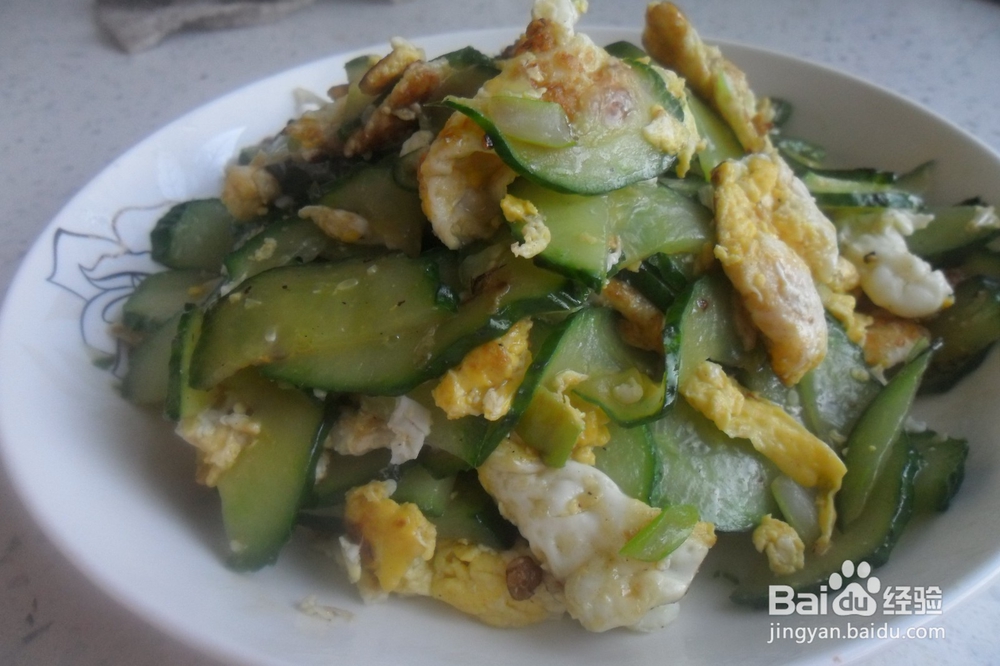 黄 瓜 炒 鸡 蛋