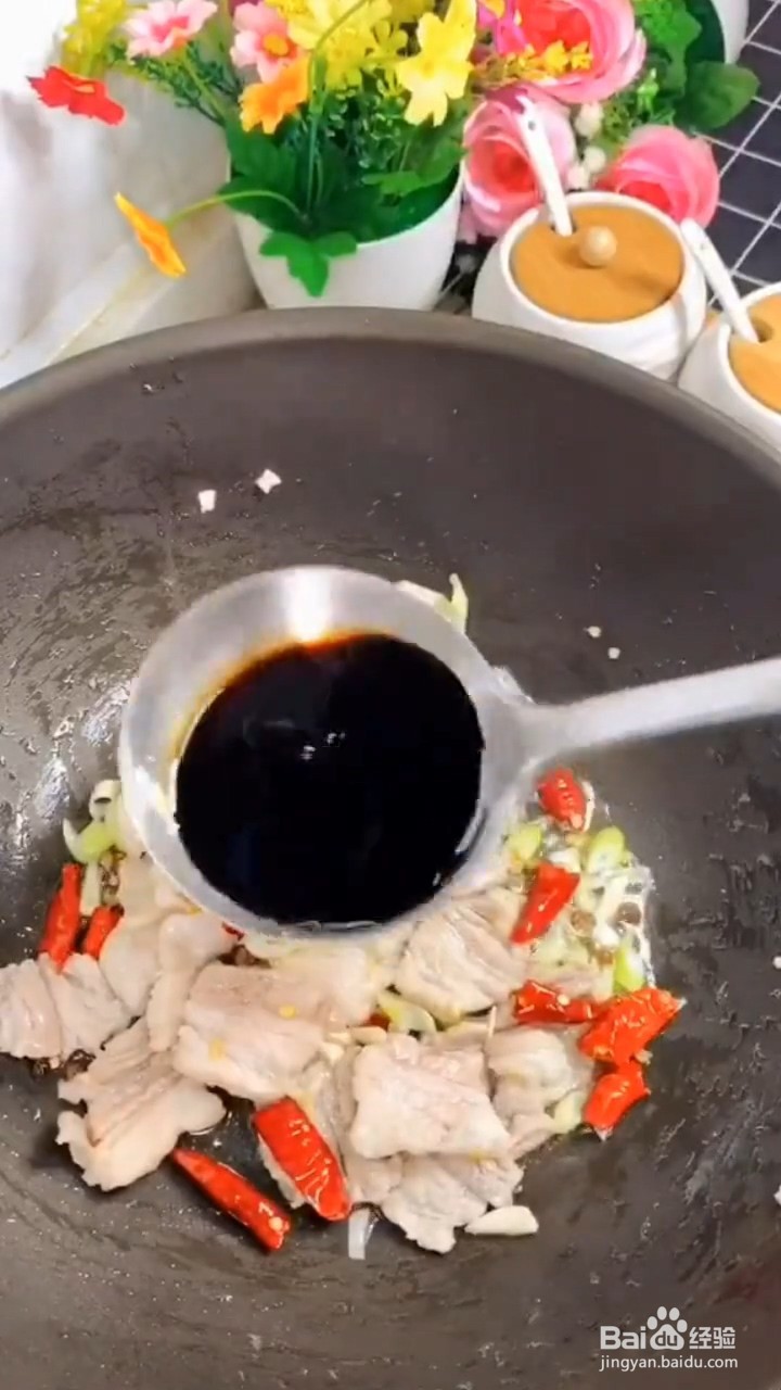 如何制作好吃的家常大头菜炒五花肉