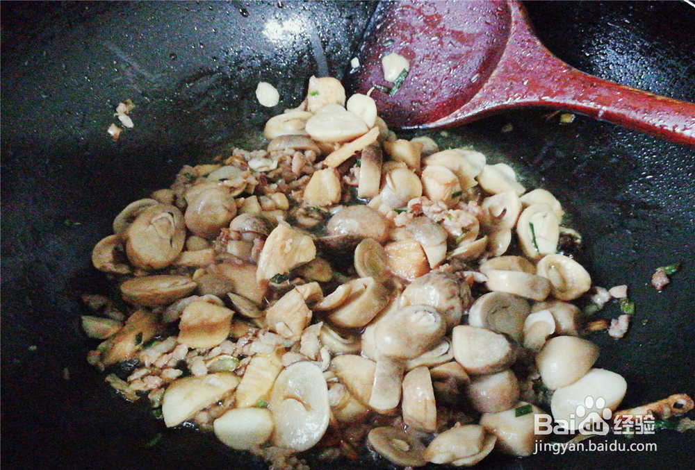 妈妈教我做的尖椒草菇鸡肉