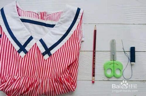 简单的给宝宝衣服上绣名字的步骤