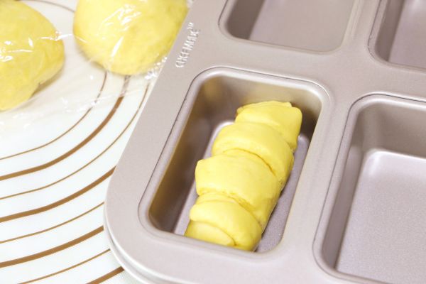 南瓜肉松芝麻包