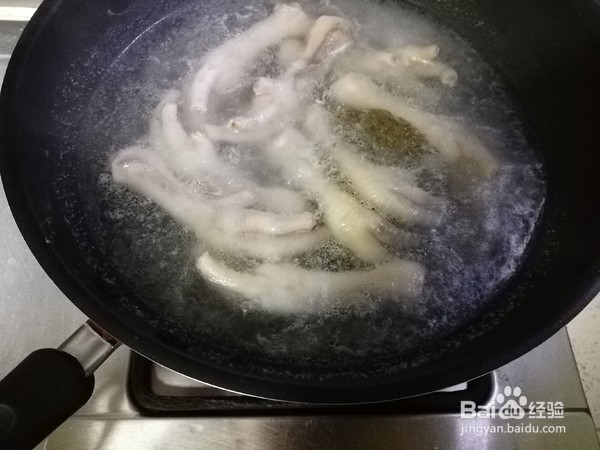 韩式辣酱鸡爪的做法