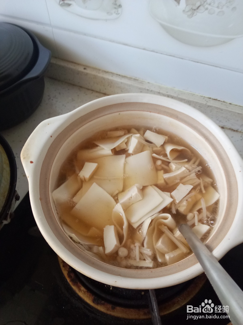 豆腐肉糜饺子皮汤