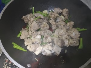 青红椒爆炒鸡块攻略