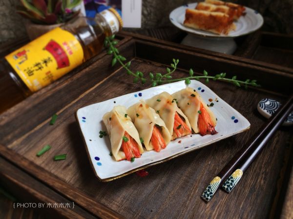鲜虾韭菜肉锅贴