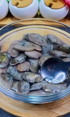 怎么做蒜香花蛤蜊