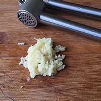 槐花麦饭的制作方法