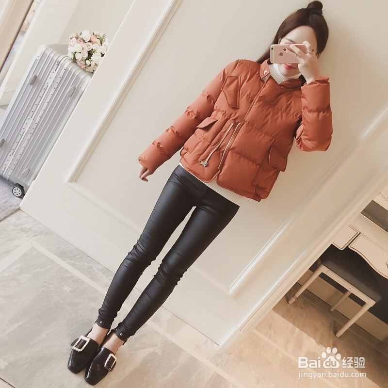 小款面包服怎么搭配衣服