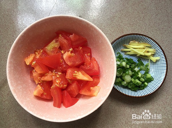 日本豆腐烩金针菇的做法