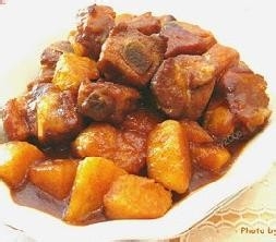 红烧啤酒土豆排骨煲