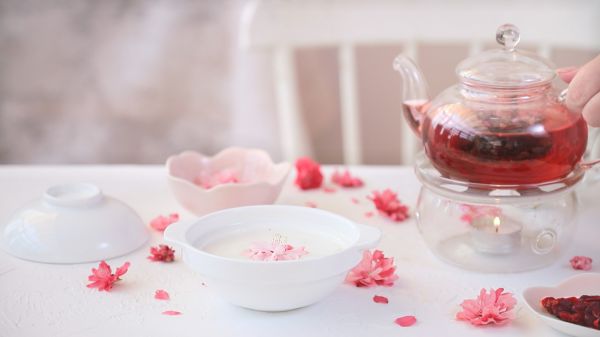 桃花蔓越莓花果茶