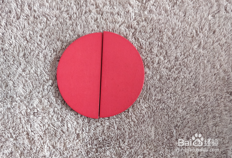 用蒙氏积木怎样拼一只小瓢虫呢?