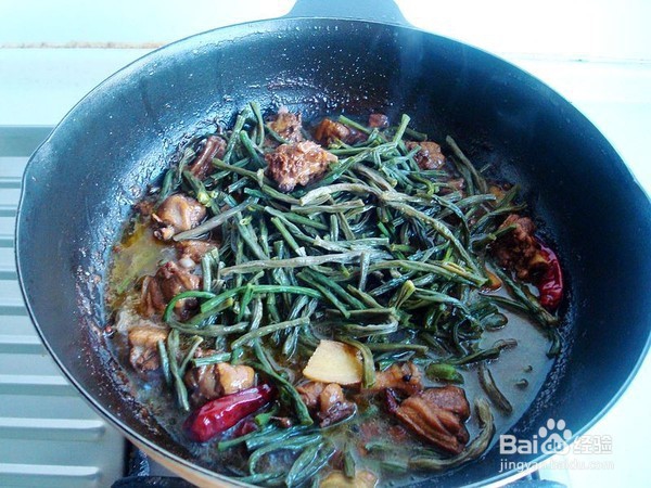 干豆角烧鸭的做法