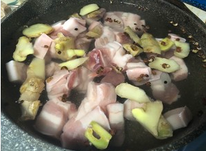 红烧肉最正宗的家常做法