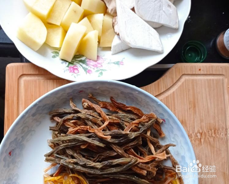 红烧锅饼牛肉的做法