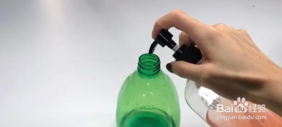 蒙口羽绒服怎么洗最好