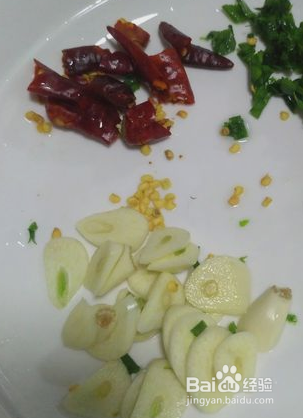 油煎鲫鱼（全鱼）的做法