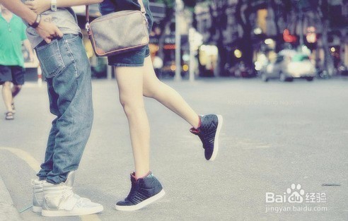 如何与女生交往(最熟悉的陌生人 著）