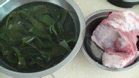 红烧肉炖海带扣的做法
