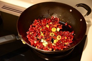 辣子鸡的家常做法