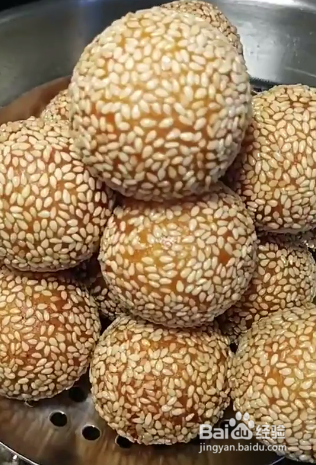 红薯芝麻球看着就这么好吃