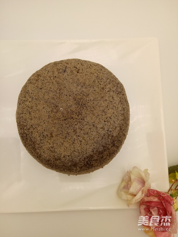 黑芝麻味蒸蛋糕