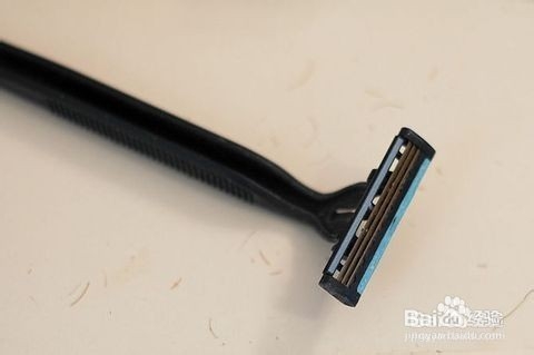 如何干净的刮胡子！