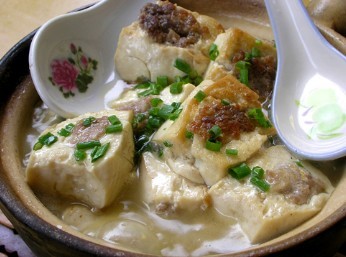 杭州断桥雷峰塔旅游住宿美食攻略