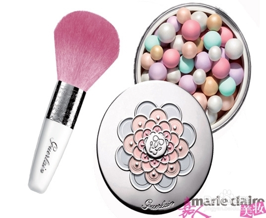 心动魔法一吻定江山 超抢戏的玫红色咬唇妆