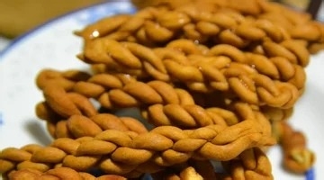 在家轻松做的香酥小麻花