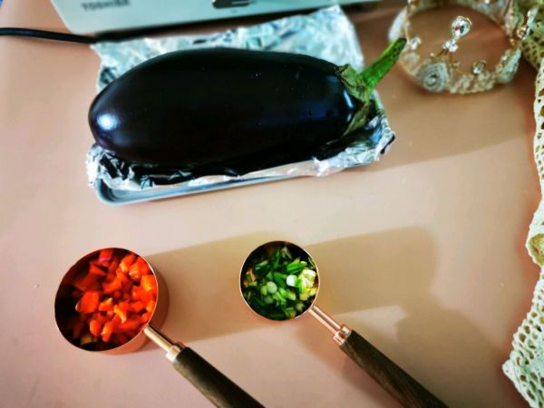 蒜蓉彩椒烤茄子