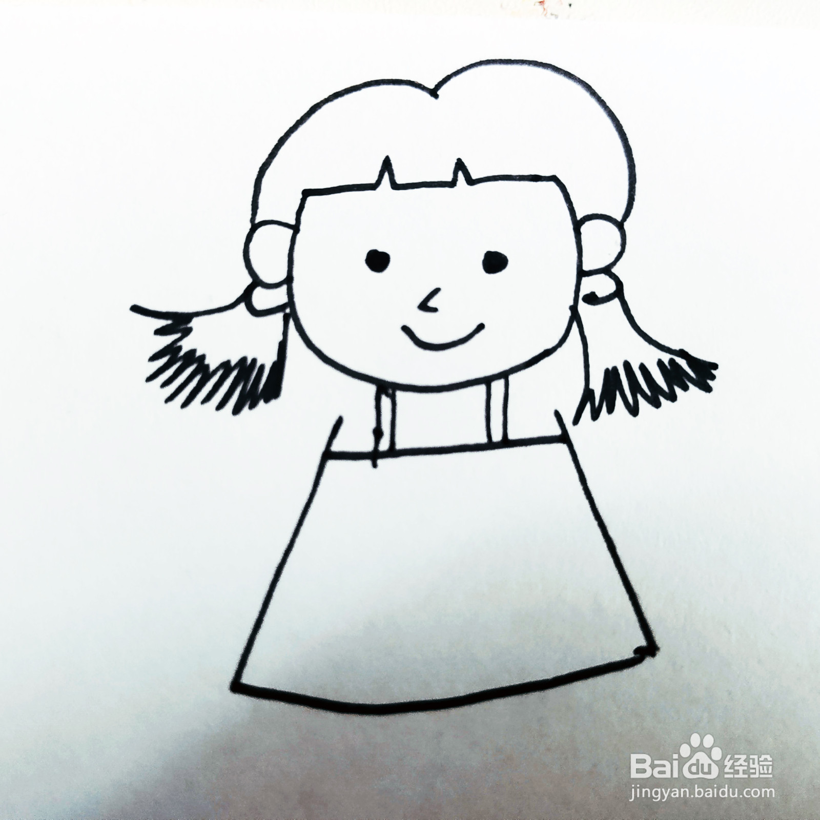 如何来画一位卡通抓辫子的女孩简笔画呢