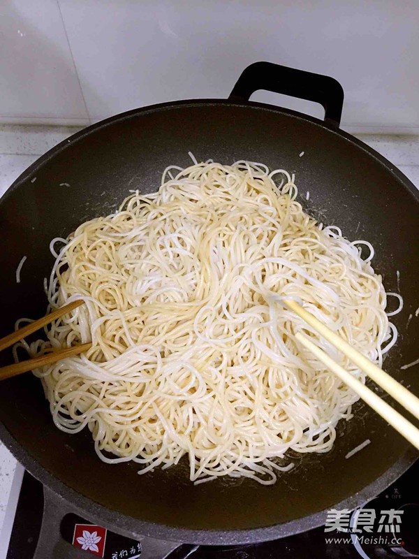 温州炒粉干的做法