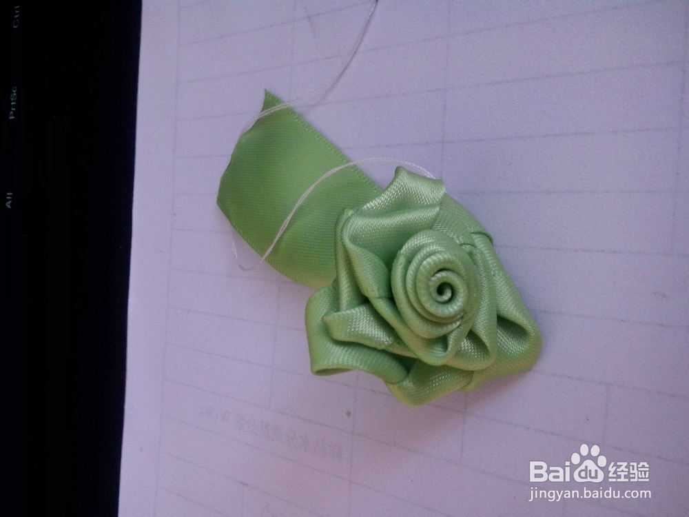 丝带玫瑰花的制作