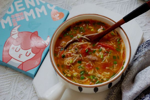 西红柿金针菇牛肉汤