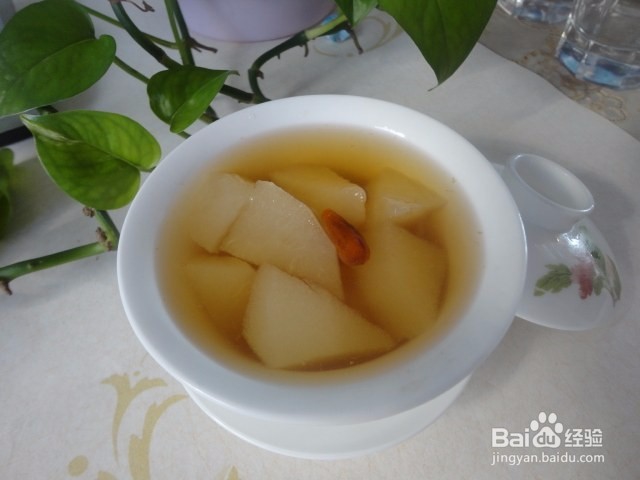 奉玉百合雪梨枸杞羹的做法