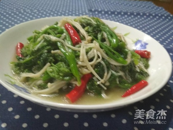 金针菇炒南瓜蔓