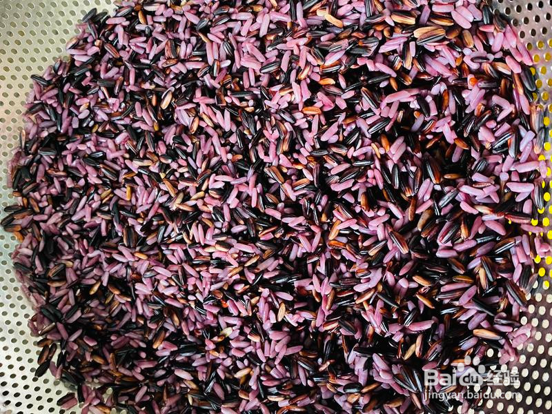 土豪版黑白糯米酿油豆腐的做法