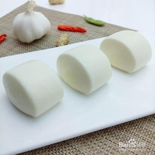 如何制作美味的油炸小馒头？