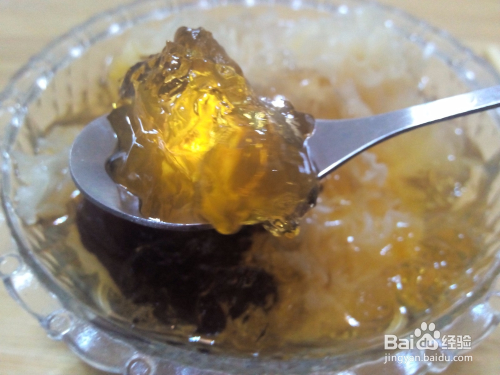 桃胶炖银耳的制作方法