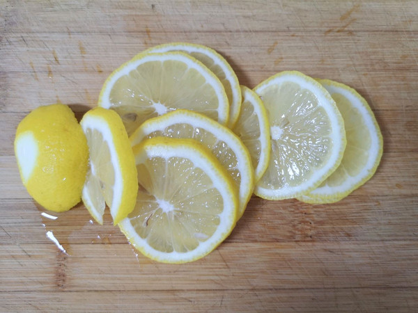 柠檬蜂蜜气泡水