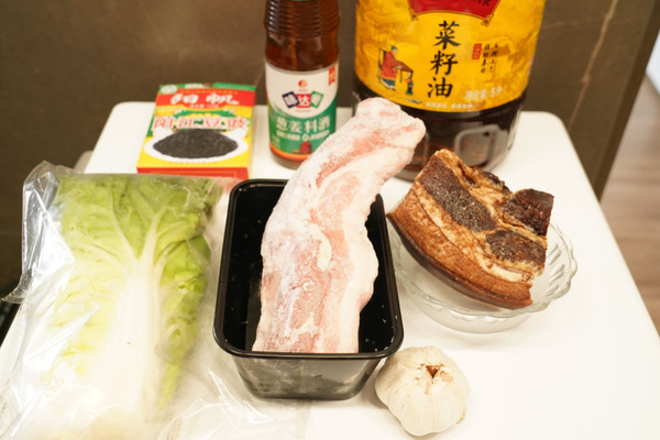 咸熏肉炒豉香油麦菜