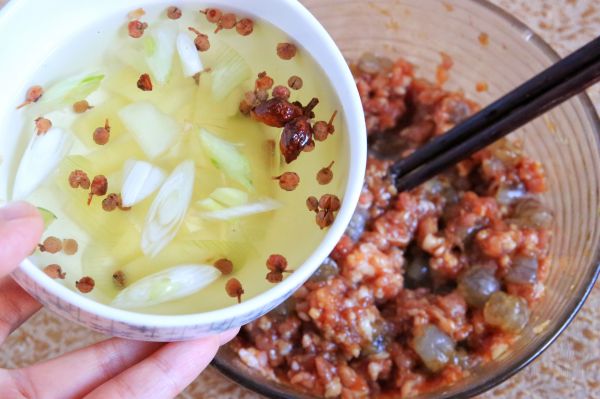 肉三鲜燕麦饺子