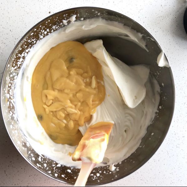 无冰渣丝滑口感芒果蔓越莓冰激凌