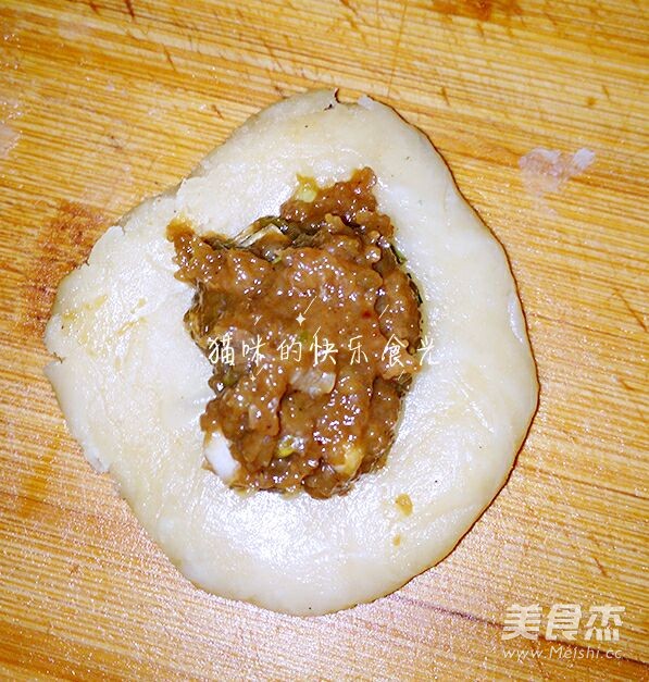 苏式鸡肉榨菜月饼