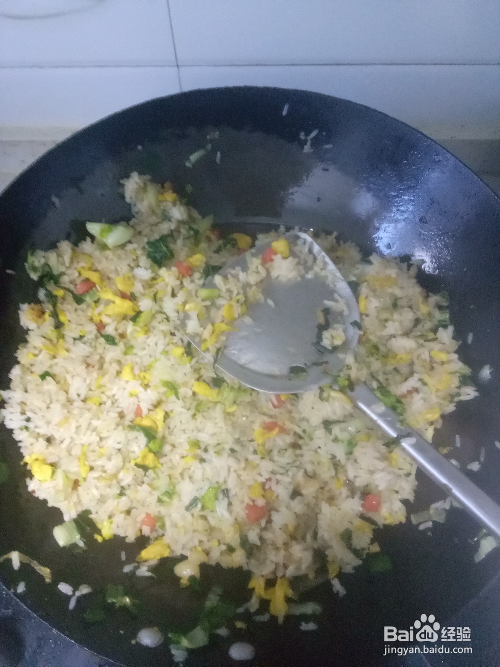 青菜鸡蛋火腿肠米饭